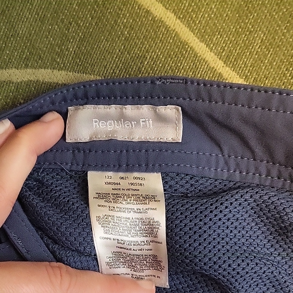 Columbia Men's Blue Shorts - Picture 8 of 8